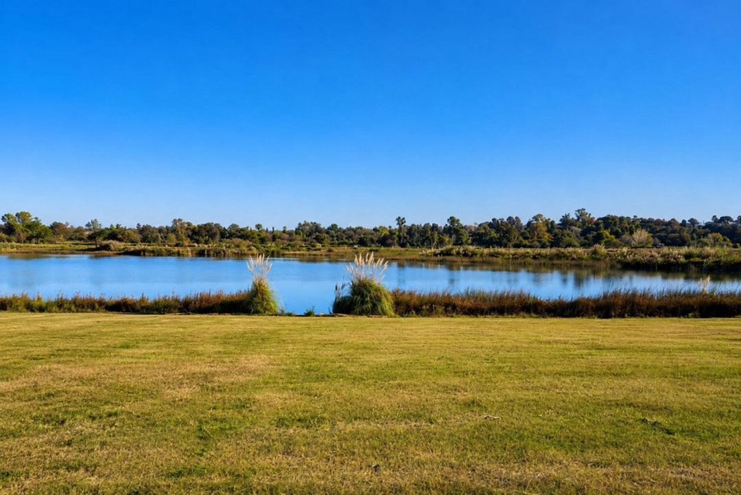 LOTE AL AGUA CON AMARRA 902,57 M2 EL NAUDIR