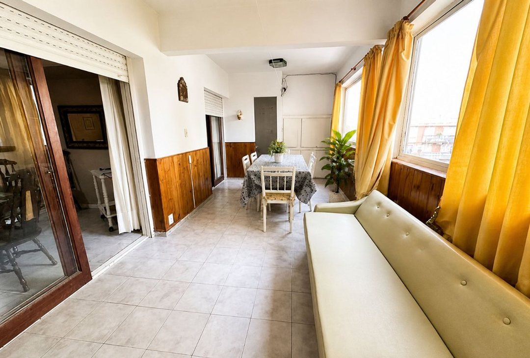 VENTA DEPARTAMENTO 3 AMBIENTES LUMINOSO QUINCHO