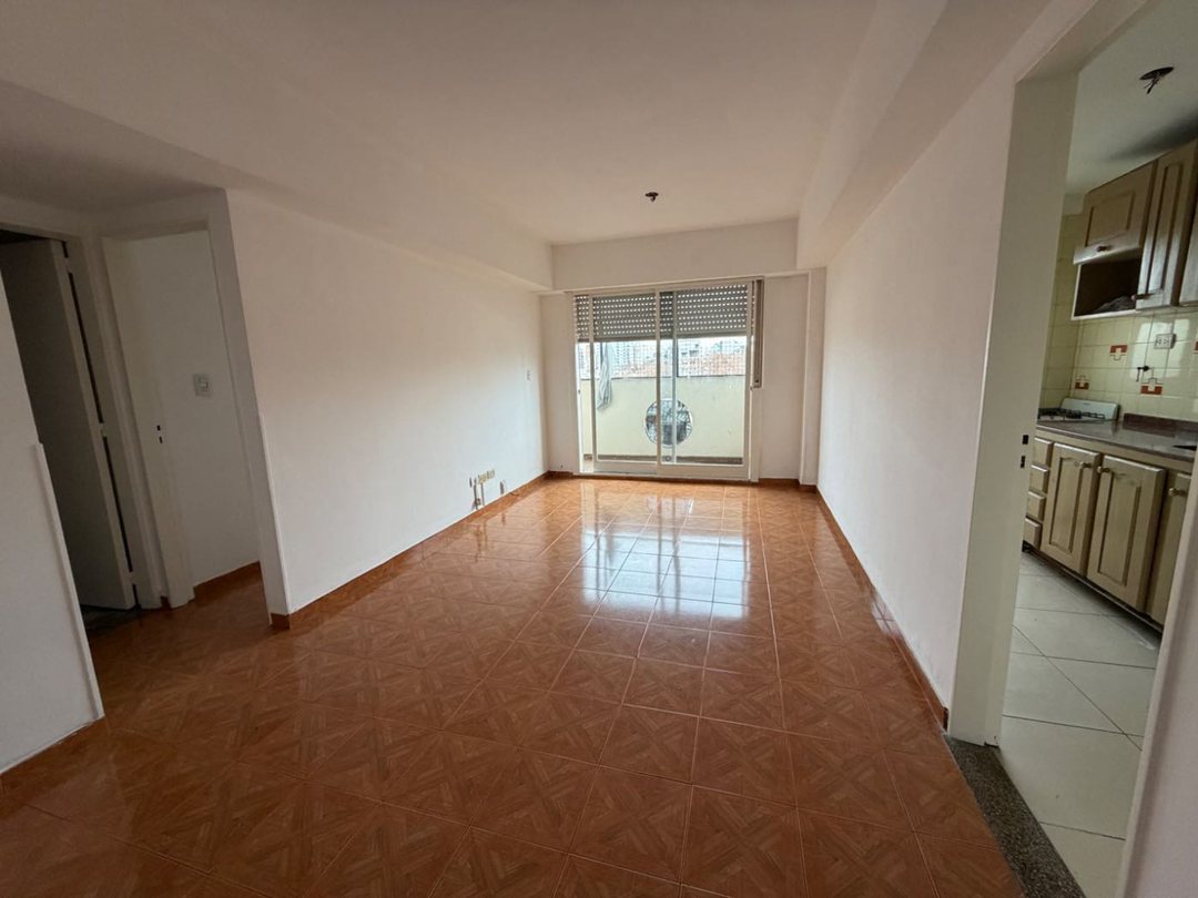 Venta  2 ambientes al frente 7mo piso, Almagro