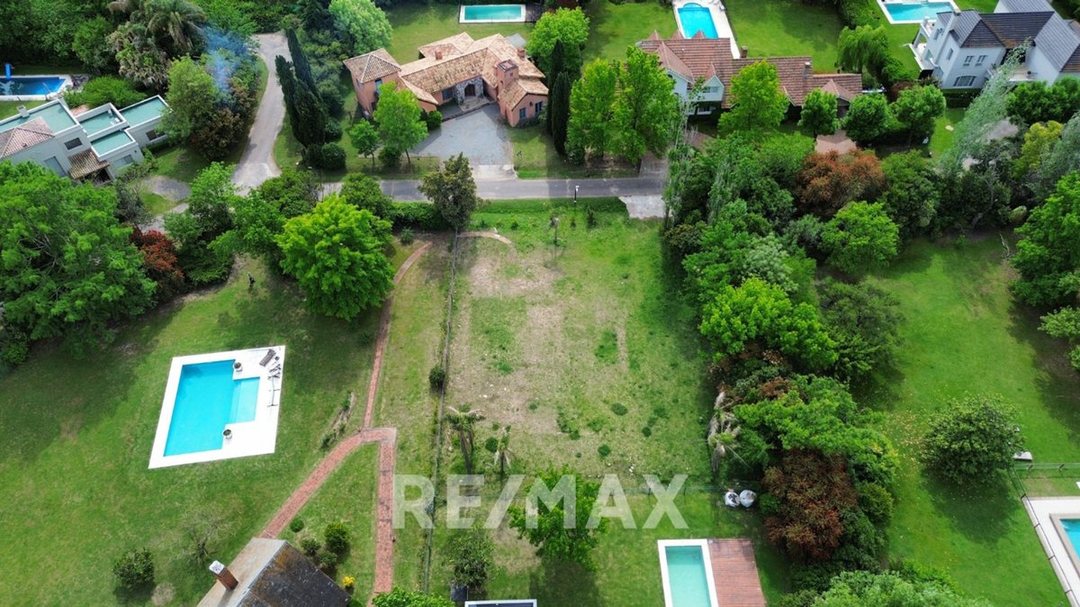 VENTA Lote central en Country Carmel 1015m2