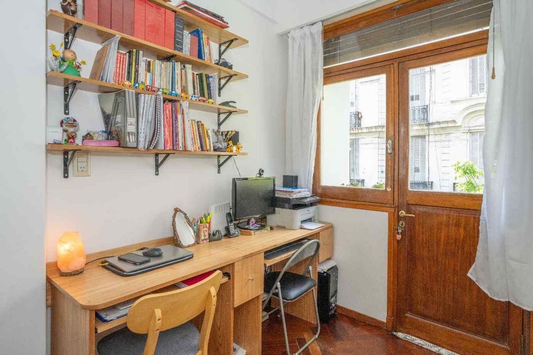 Venta  departamento  2 Amb  Balvanera Apto Credito
