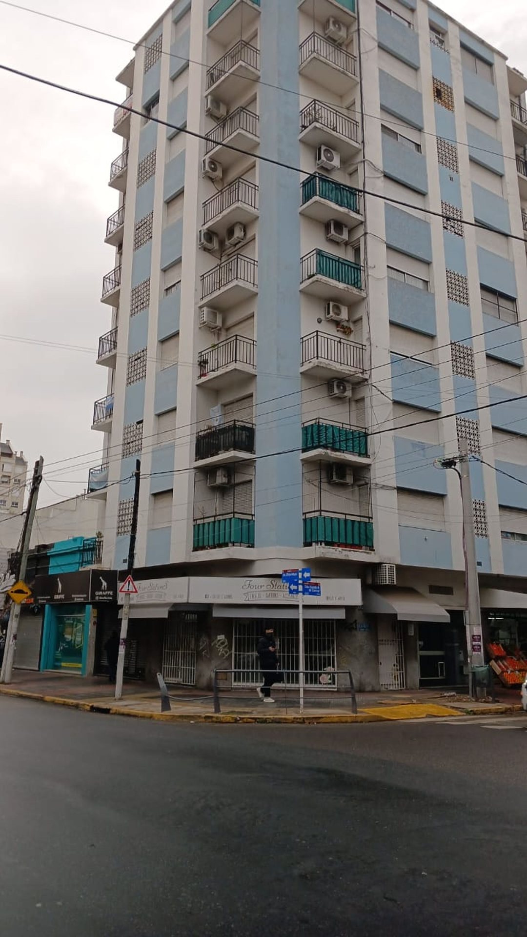 Dpto 2 amb alquiler-Frente-Balcón- Lanús Oeste