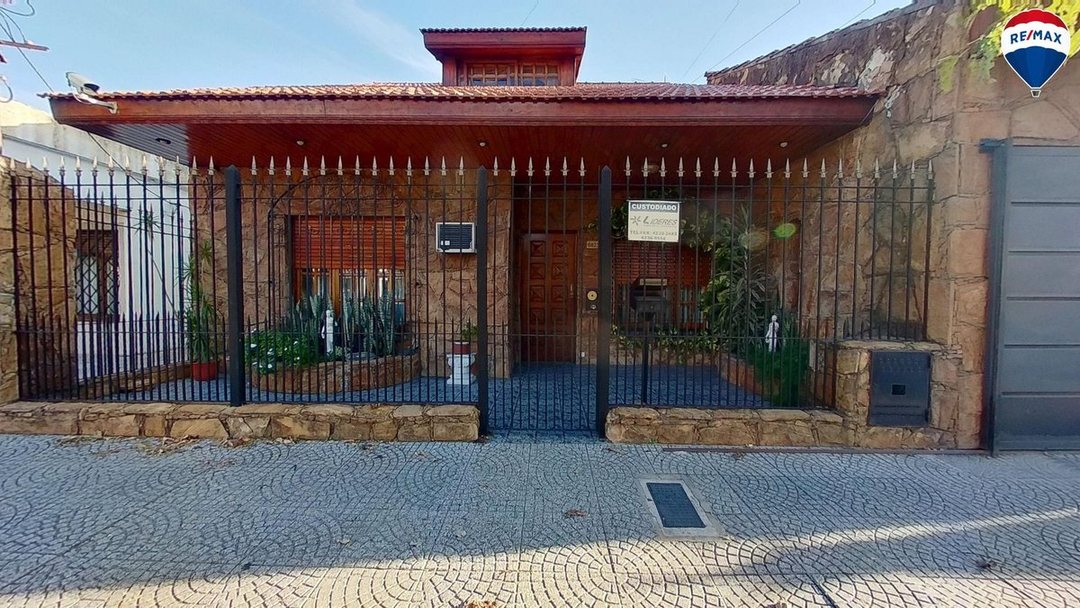 VENTA CASA 5 AMB CON PARRILLA Y COCHERA, WILDE