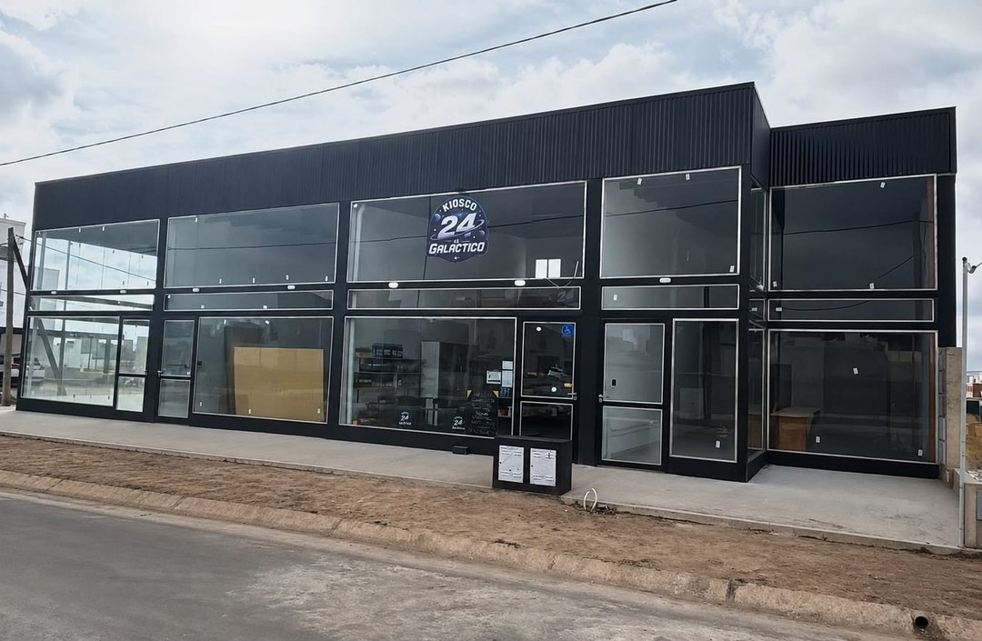 VENTA LOCAL EN DOCTA URBANIZACION DOBLE ALTURA