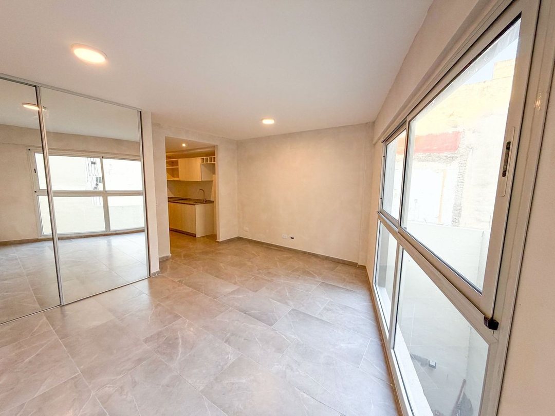 VENTA MONOAMBIENTE ALMAGRO