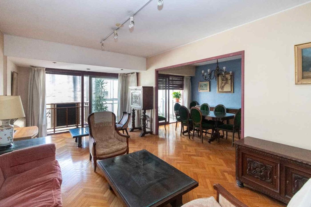 Venta departamento 3amb con dependencia Y cochera