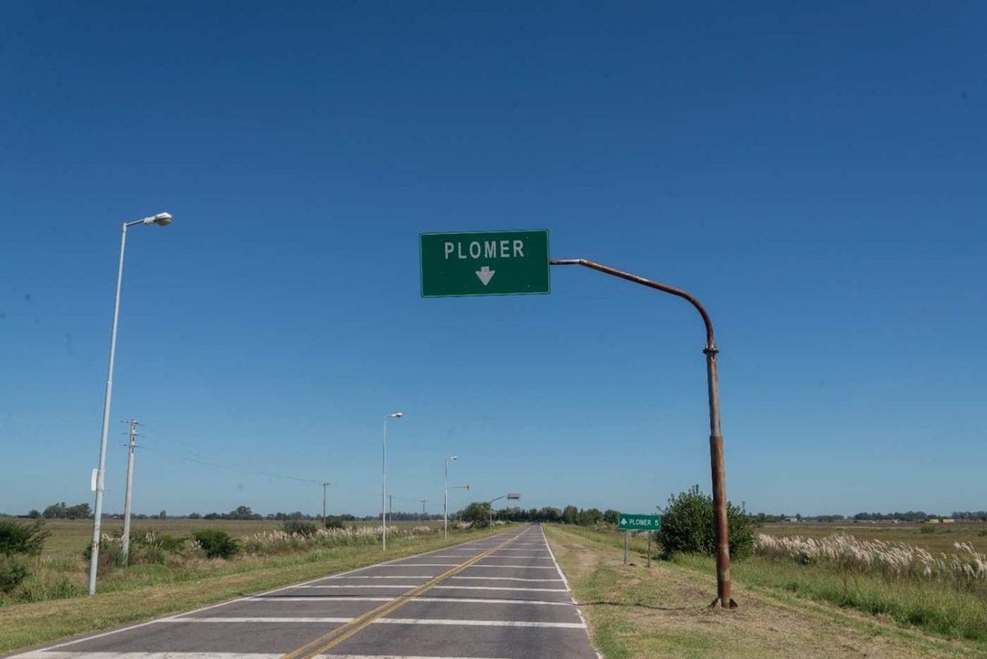 Lote en venta - Barrio Altos de Plomer - 1527 m2