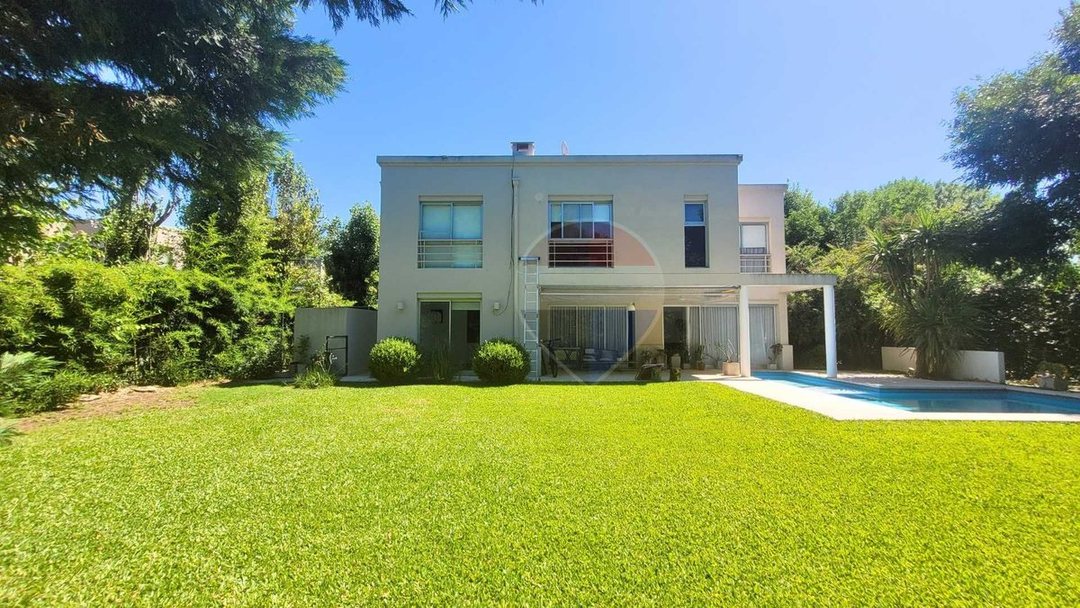Casa 5 amb venta  Ayres de Pilar jardín y piscina