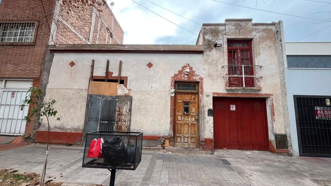 LOTE FRENTE A TORRES NATANIA EN GODOY CRUZ