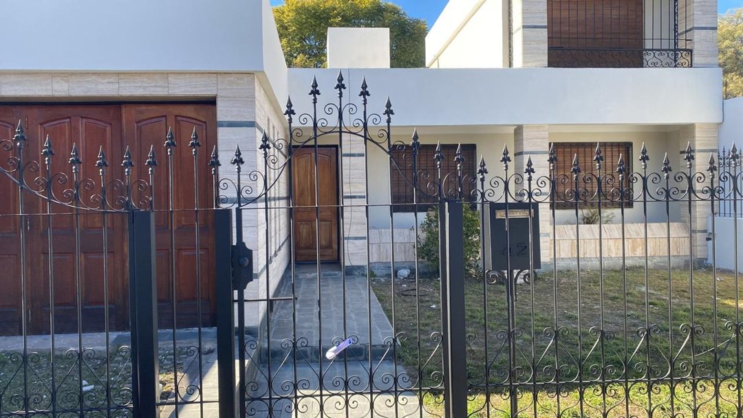 VENTA CASA 3 DORMITORIOS B° SAN SALVADOR CÓRDOBA
