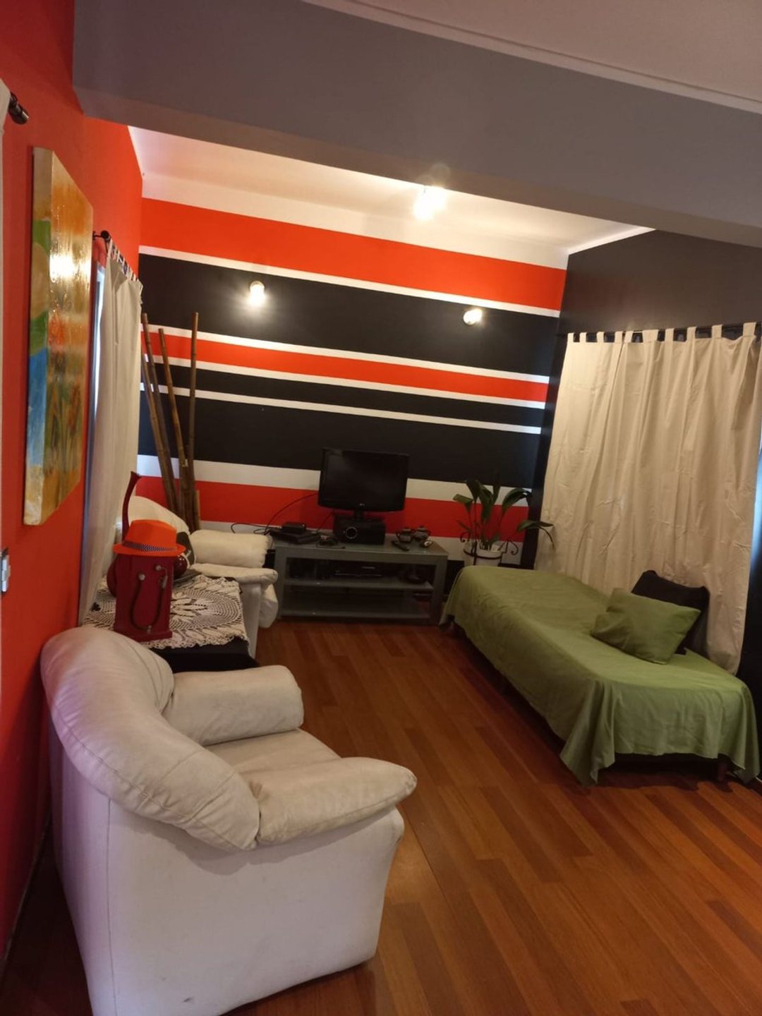 VENTA CASA 3 DORM. PILETA/QUINCHO SAN NICOLAS CBA