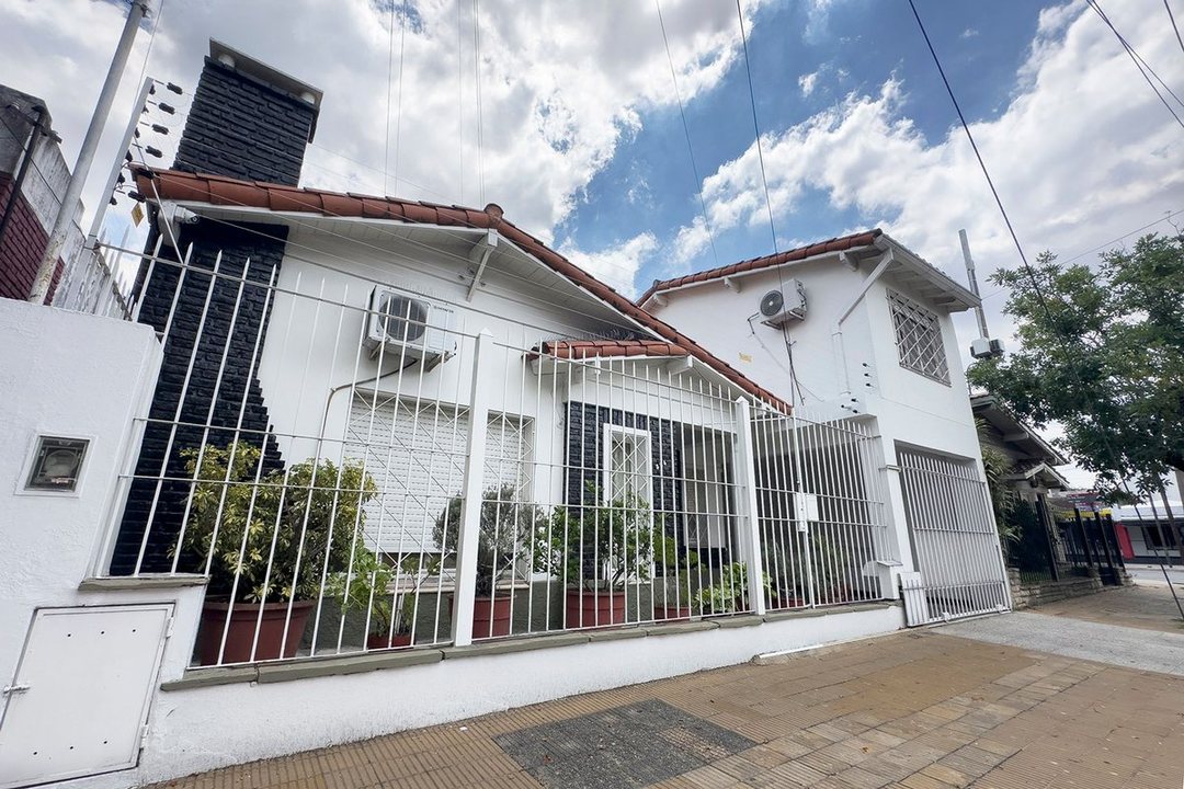 VILLA SARMIENTO VENTA CHALET 3-4 AMB A MTS GAONA