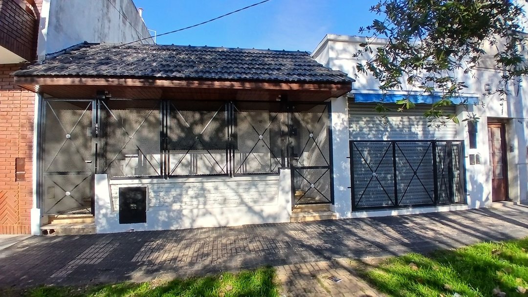 VENTA CASA 3 AMBIENTES RAMOS MEJÍA Bs. As.