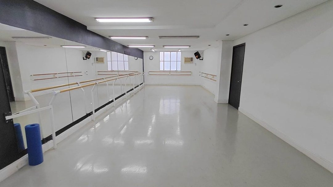 VENTA OFICINA ESTUDIO FLORIDA EDIFICIO THOMSON