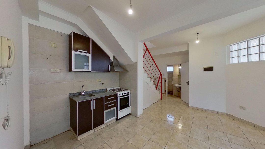 PH 2 1/2 AMBIENTES VENTA FLORES TERRAZA PROPIA