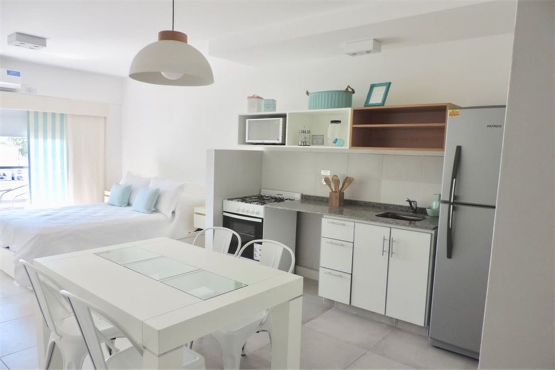 VENTA: IMPECABLE MONOAMB AMOBLADO. BELGRANO.