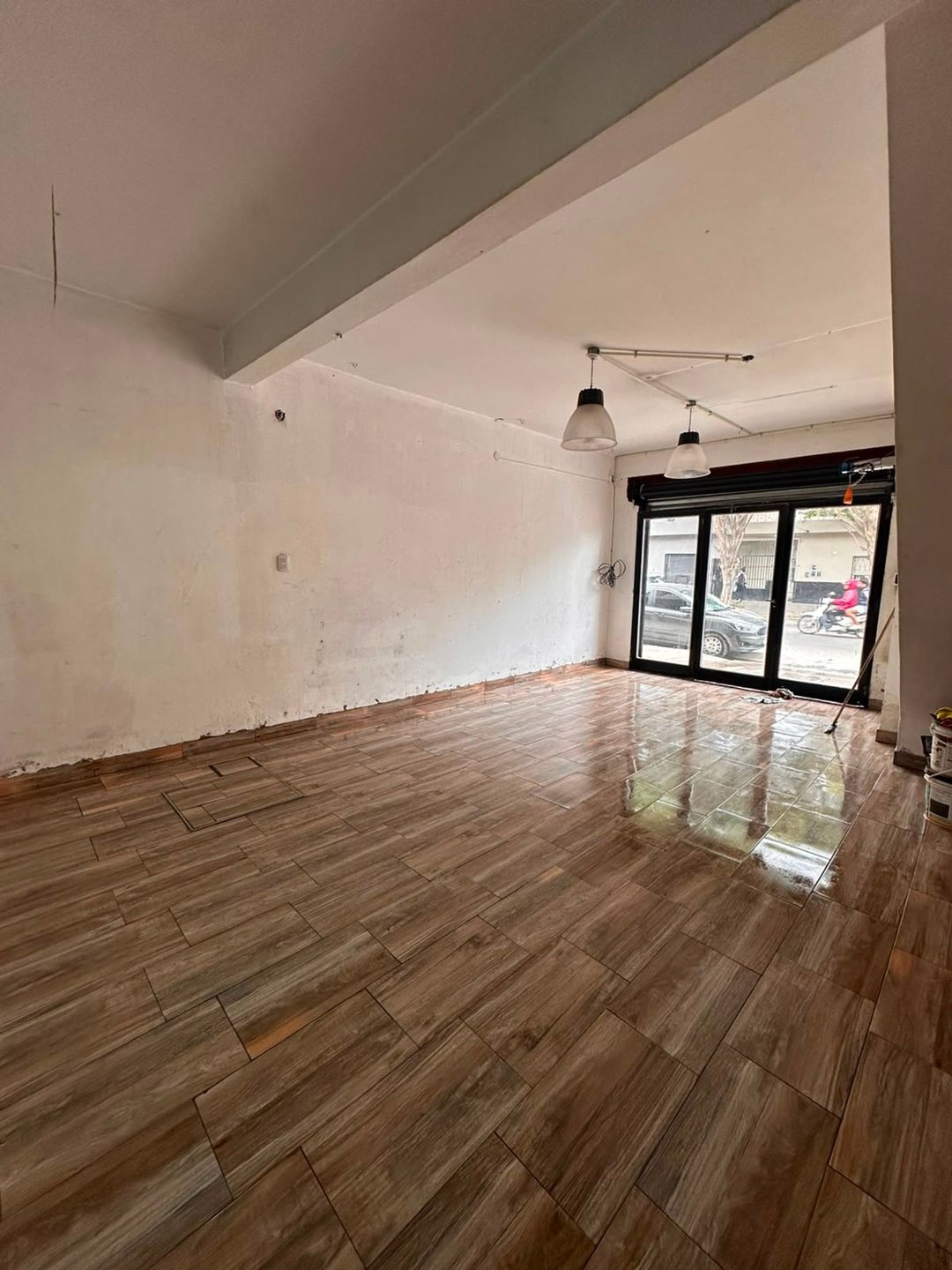 ALQUILER LOCAL COMERCIAL PABLO PODESTA 55 M2