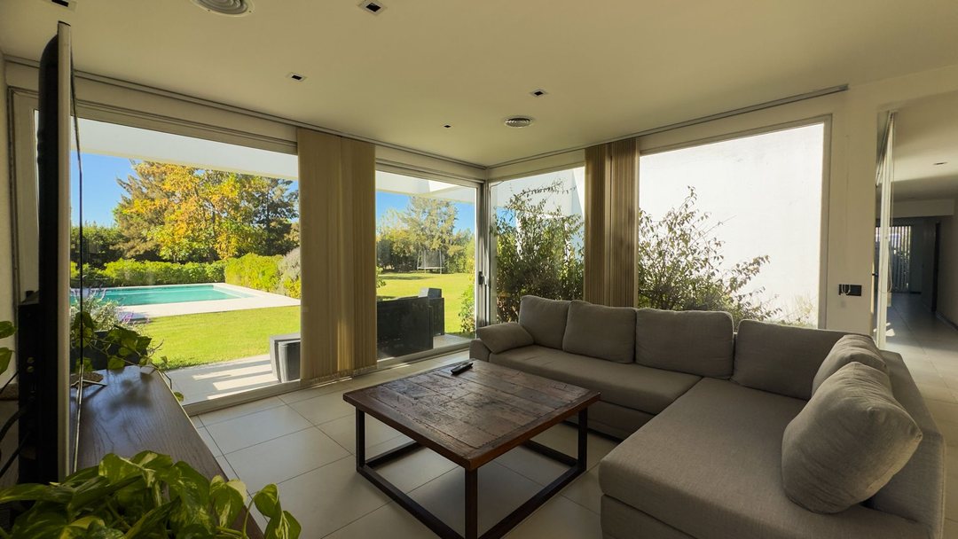 Casa en venta  Coronel Brand en Campos de Roca II