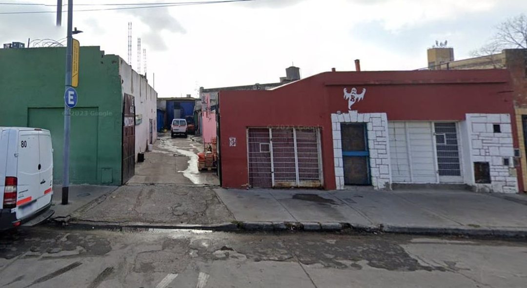 GALPON CON VIVIENDA 4 AMBIENTES EN VILLA SOLDATI