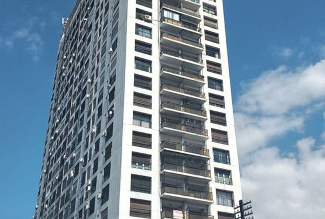 ALQUILER PROFESIONAL frente a estacion Ramos M
