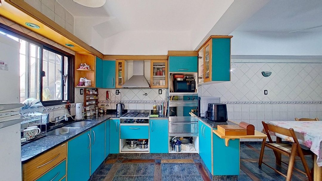 VENTA CASA 6 AMB V.DOMINICO CON PATIO Y GARAJE