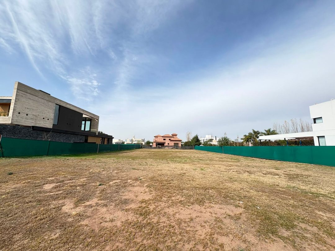 LOTE DE 1500M2 HEREDADES - SIETE SOLES