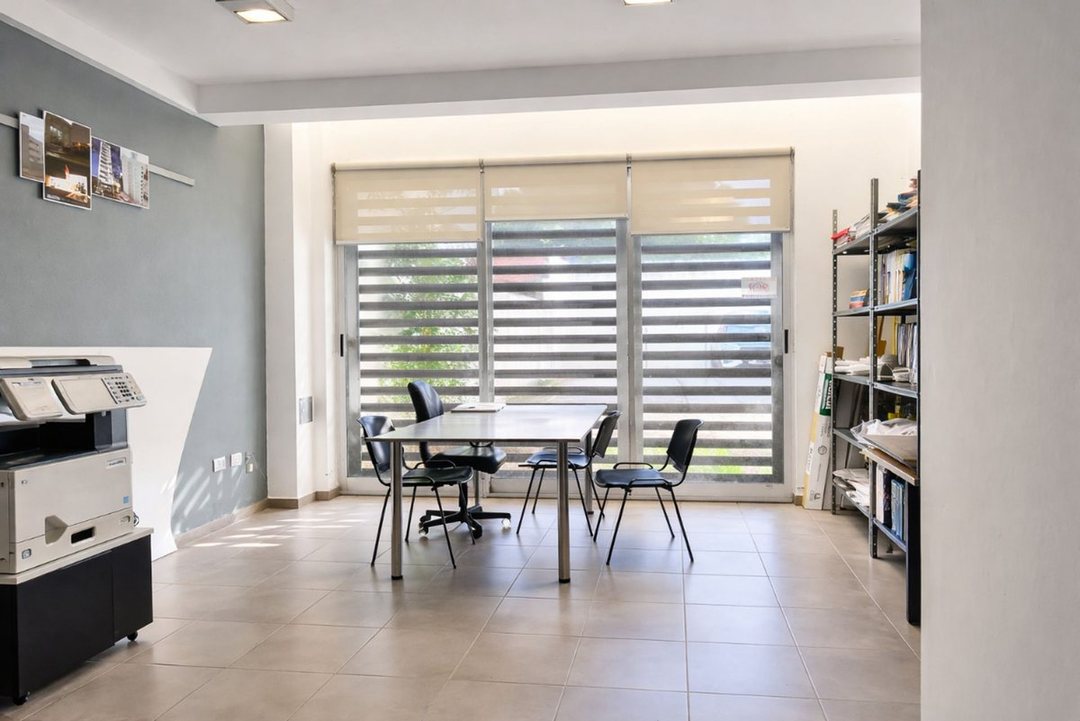 Oficina en venta en La Plata (Opcional Cochera)