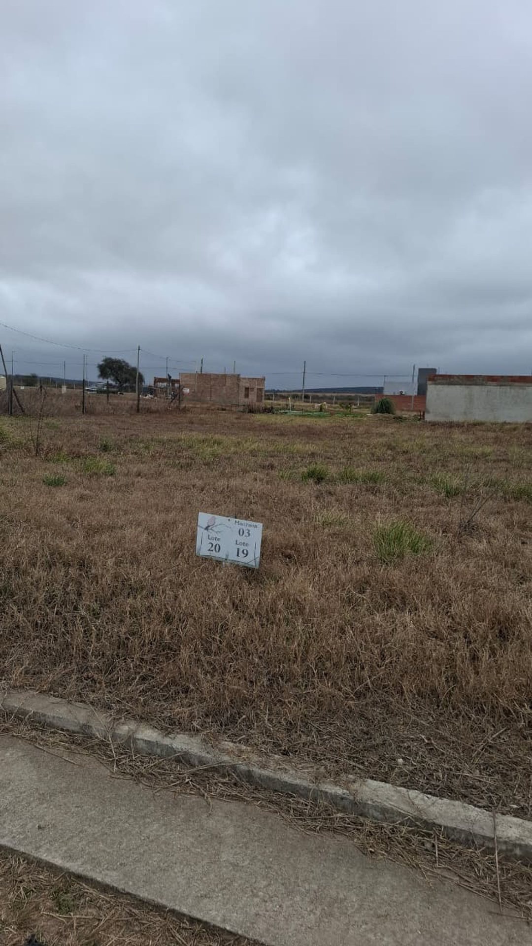 VENTA LOTE LA ERNESTINA 8000USD