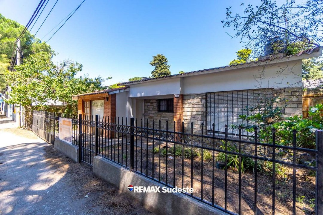 VENTA CASA EN PEHUEN-CO CENTRO 2 DORMITORIOS