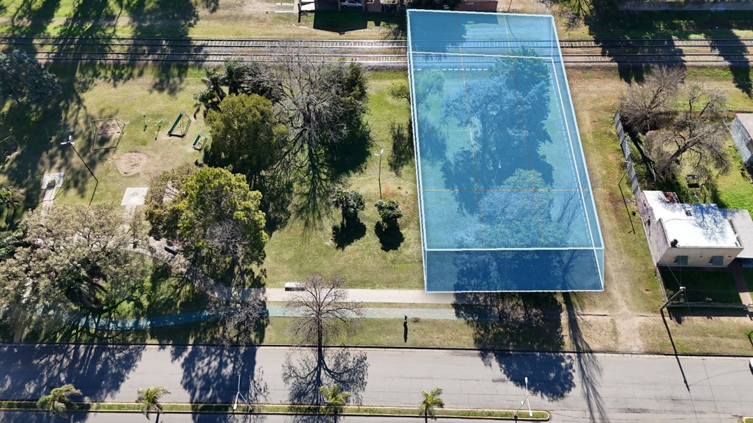 VENTA LOTE COMERCIAL CENTRO ROLDAN 727 M2