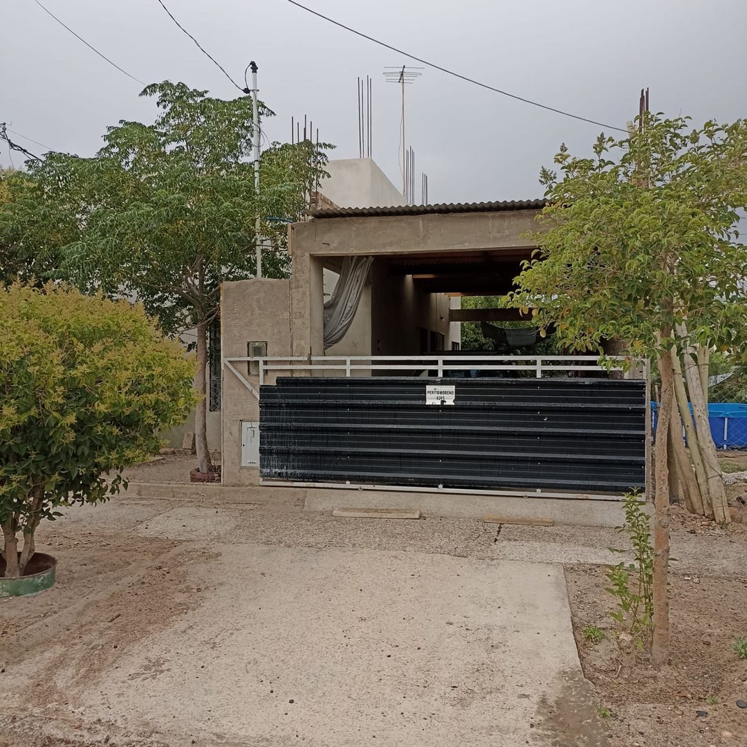 CASA EN VENTA GENERAL ROCA( Barrio Nuevo)