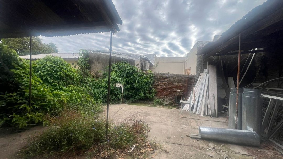 LOTE  EN VENTA CON GALPON  BARRIO TABLADA