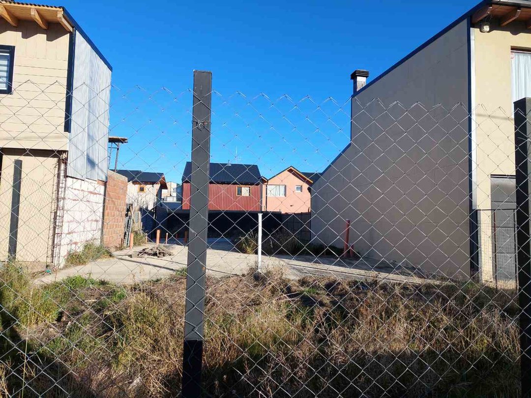 Lote Altos del Cóndor con todos os servicios