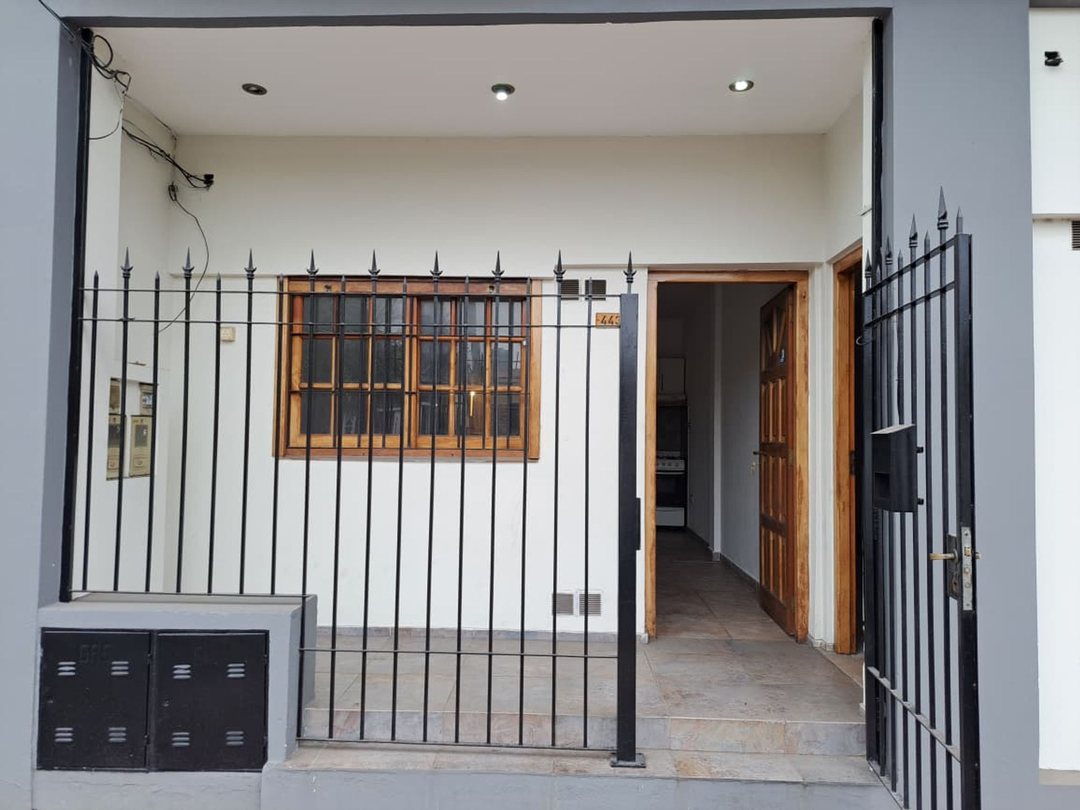 DEPARTAMENTO EN ALQUILER 3 AMBIENTES CON PATIO