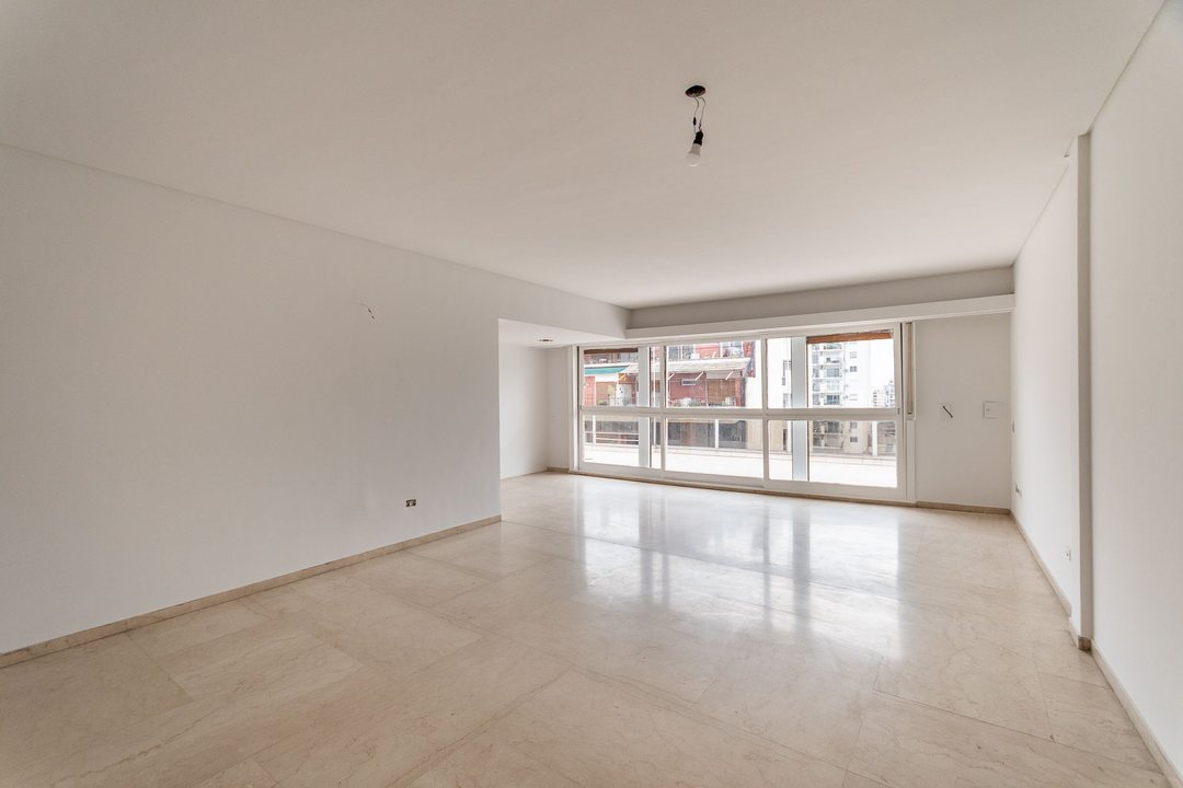 Venta Departamento 5 ambientes Flores  Cochera
