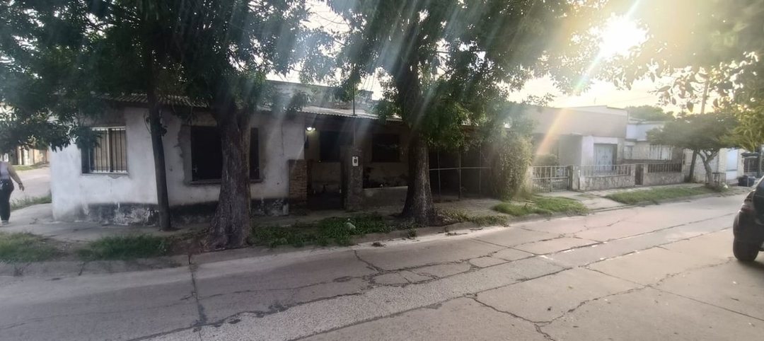 VENTA DE LOTE EN ESQUINA FRAY LUIS BELTRAN