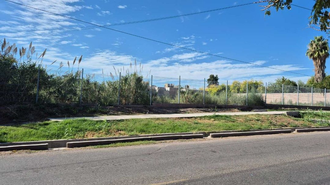 VENTA EXCEPCIONAL LOTE EN GUAYMALLÉN