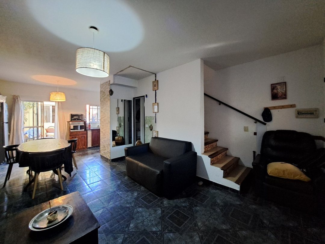 DUPLEX EN VENTA EN MORENO
