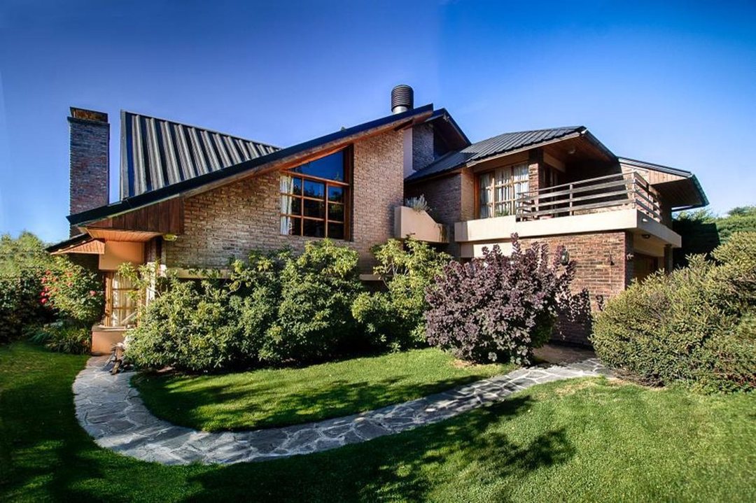 Casa venta Melipal con vista al lago 5 ambientes