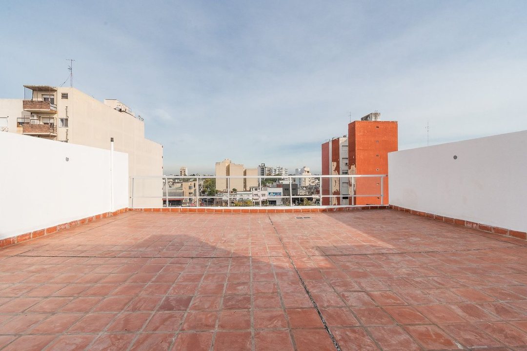 VENTA 3 AMB BALCON Y TERRAZA PROPIA CIUDADELA