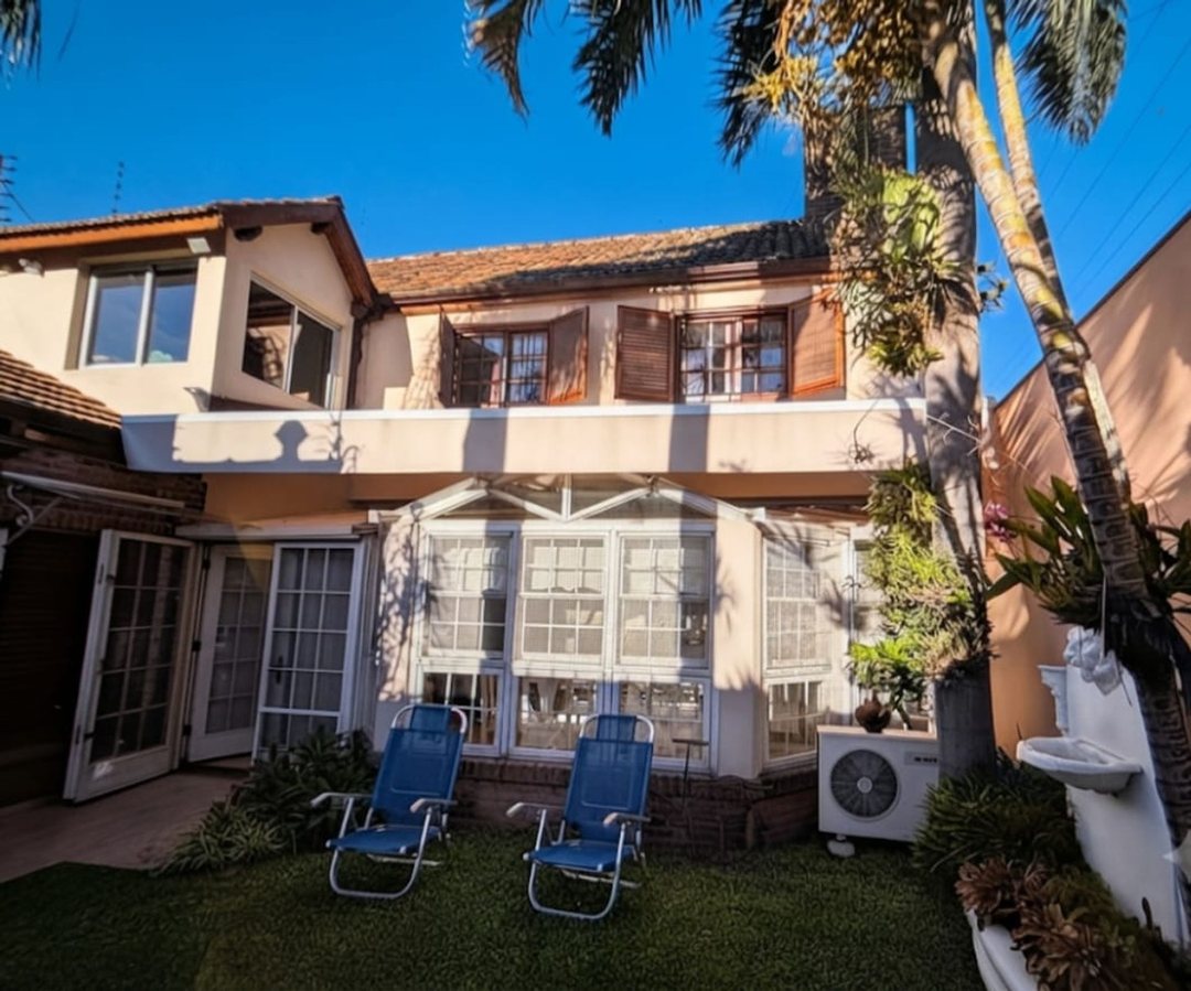 VENTA CASA 5 AMB PARQUE QUINCHO DON BOSCO
