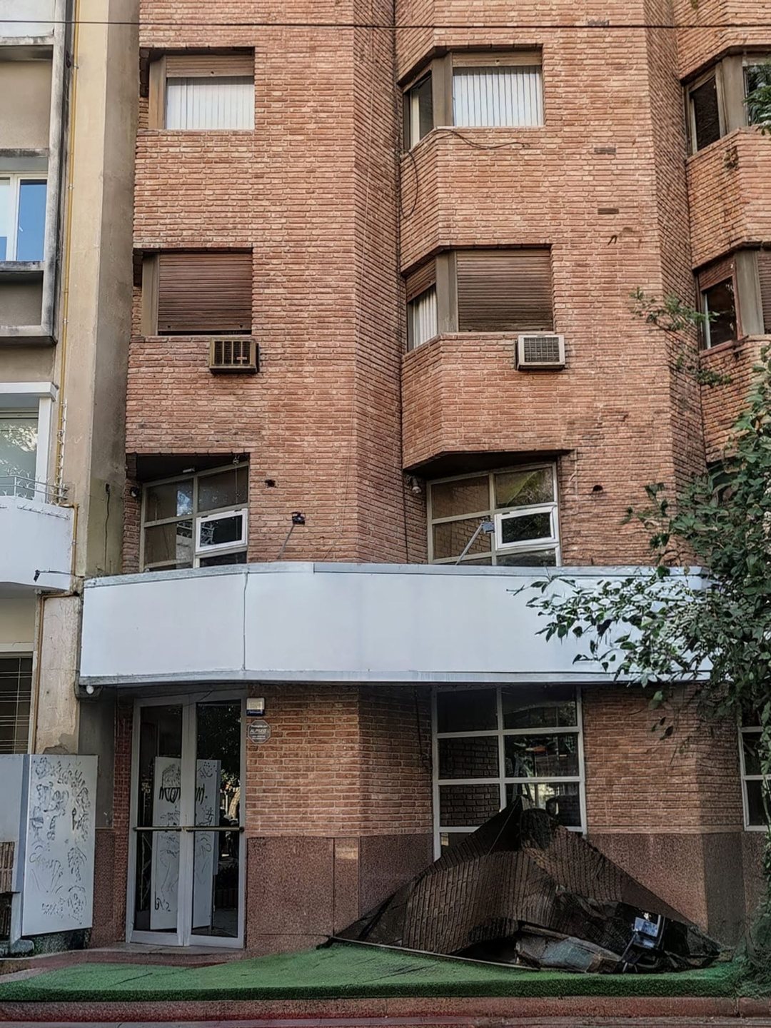 ALQUILER 10 OFICINAS EN BLOQUE SOBRE CAÑADA CENTRO