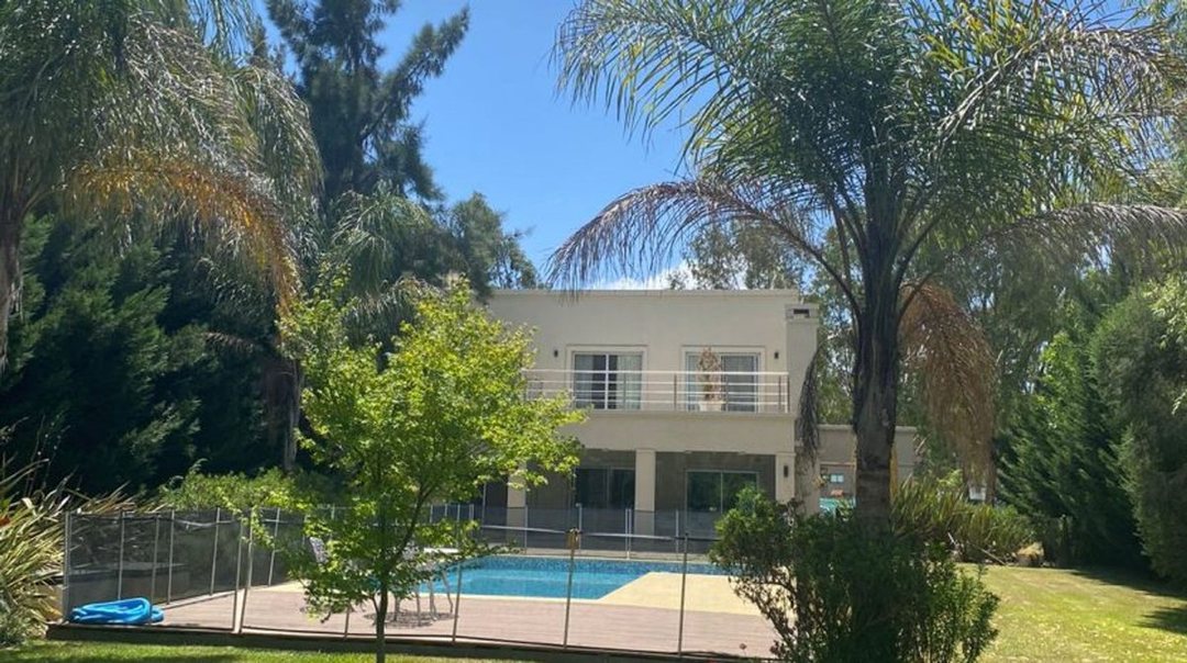 CASAS EN VENTA EN MIRALAGOS