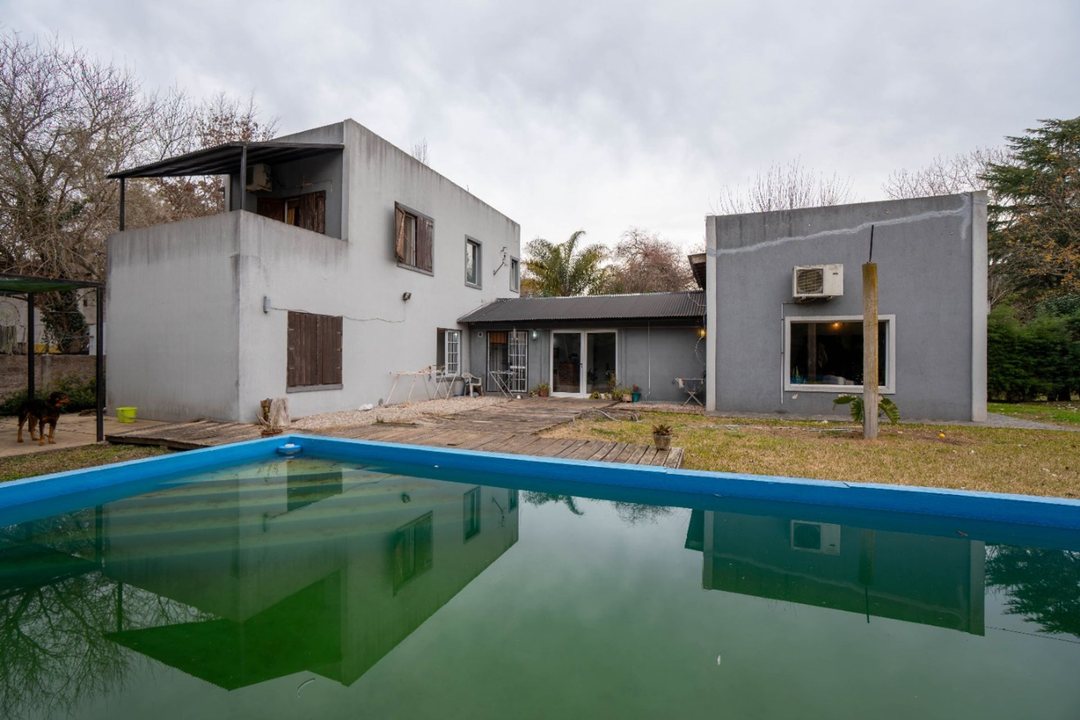 CASA EN VENTA VILLA ELISA 3 DORMITORIOS PILETA