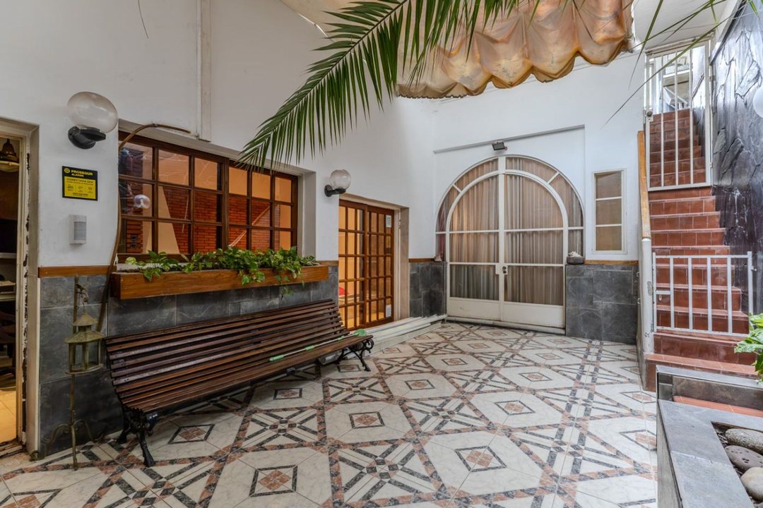 CASA EN PARQUE PATRICIOS PATIO TERRAZA COCHERA