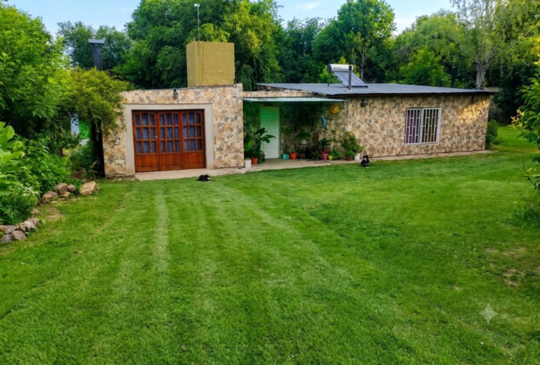 CASA MAS 2 DEPTOS EN VILLA SANTA CRUZ DEL LAGO