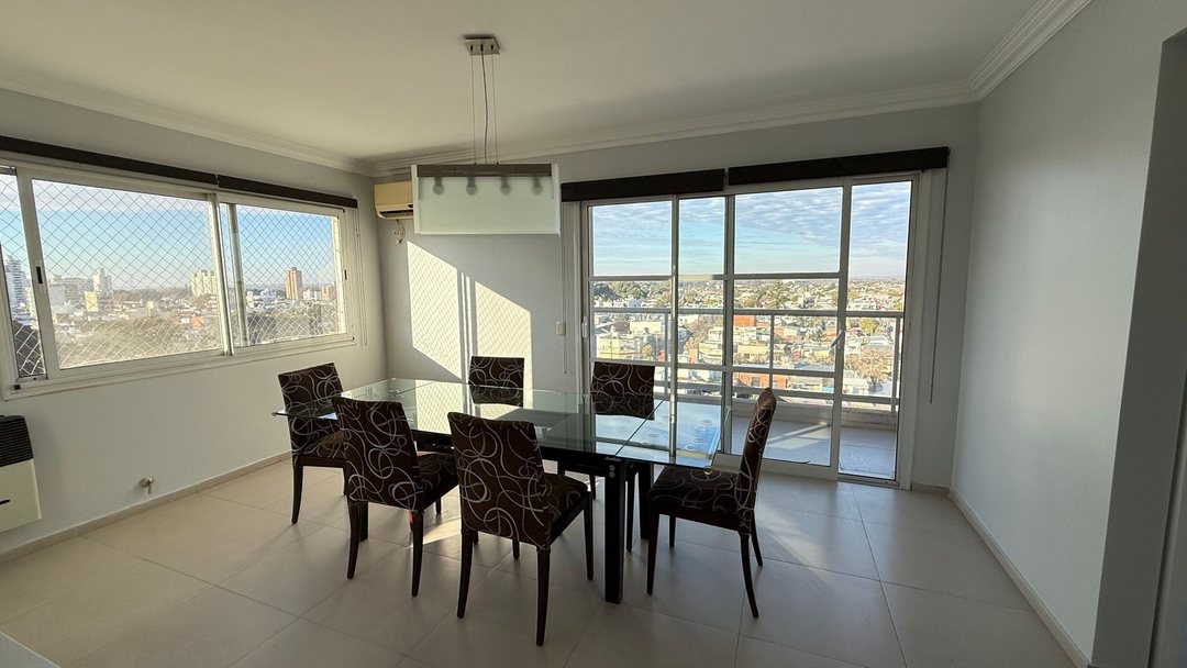 EXCLUSIVO SEMIPISO DE CATEGORÍA EN BARRIO SUR
