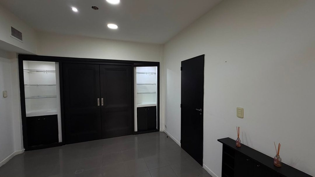 Venta Oficina en Microcentro