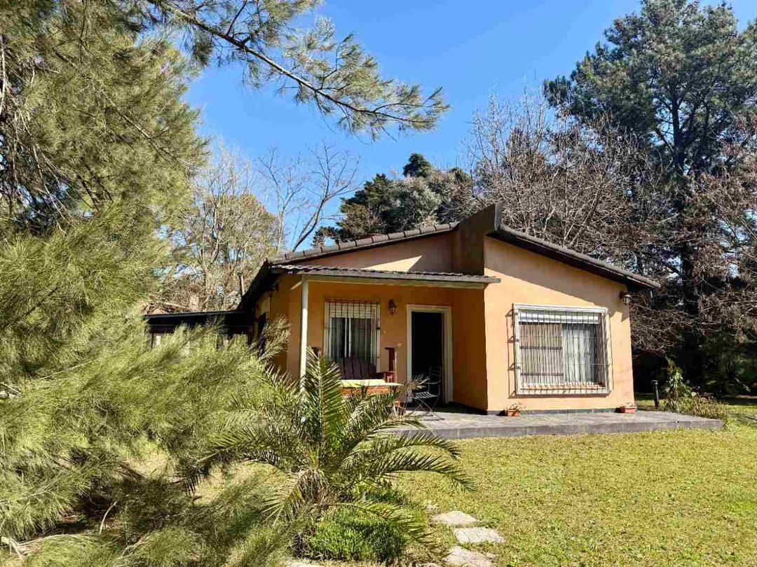 VENTA CASA 4 AMB CON PILETA Y QUINCHO- EL REMANSO-