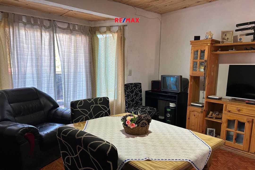 CASA 4 AMB EN VENTA EN RAFAEL CALZADA C LOCAL